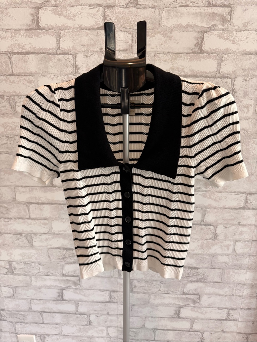 Maeve by Anthropologie Striped Short-Sleeve Button-Up Crop Top